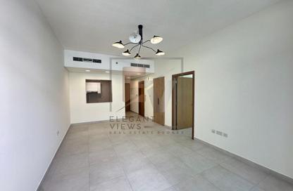 Apartment - 1 Bedroom - 2 Bathrooms for rent in Al Nasr Central Building - Oud Metha - Bur Dubai - Dubai