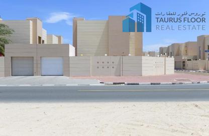 Villa - 3 Bedrooms - 5 Bathrooms for rent in Al Badaa Street - Al Badaa - Dubai Villa - 3 Bedrooms - 5 Bathrooms for rent in Al Badaa Street - Al Badaa - Dubai