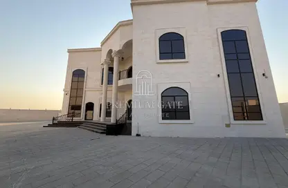 Villa - 5 Bedrooms - 7+ Bathrooms for rent in Al Aweer 1 - Al Aweer - Dubai