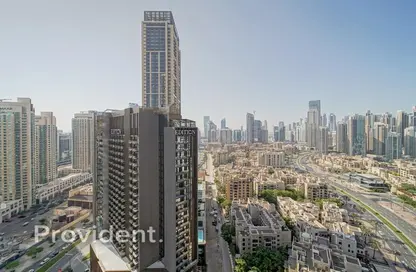Apartment - 2 Bedrooms - 3 Bathrooms for sale in Boulevard Point - Downtown Dubai - Dubai