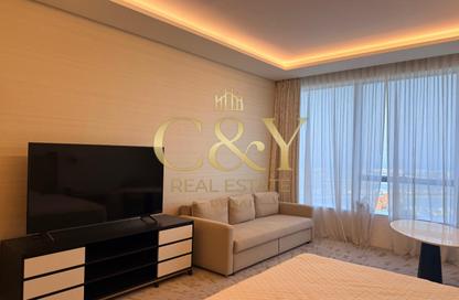 Apartment - Studio - 1 for sale in The Palm Tower - Palm Jumeirah - Dubai Apartment - Studio - 1 for sale in The Palm Tower - Palm Jumeirah - Dubai