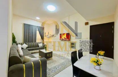 Apartment - 2 Bedrooms - 2 Bathrooms for rent in Corniche Tower - Ajman Corniche Road - Ajman