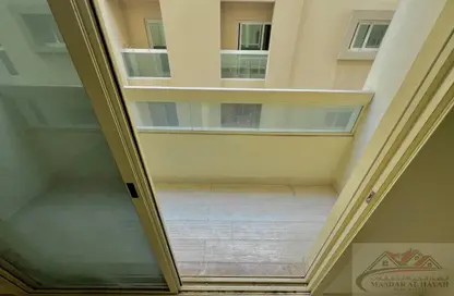 Apartment - 1 Bedroom - 2 Bathrooms for rent in Muwaileh 29 Building - Muwaileh - Sharjah