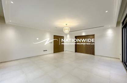 Villa - 5 Bedrooms - 6 Bathrooms for sale in West Yas - Yas Island - Abu Dhabi
