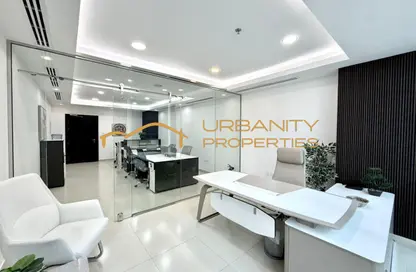 مكتب للايجار في برج تماني - الخليج التجاري - دبي