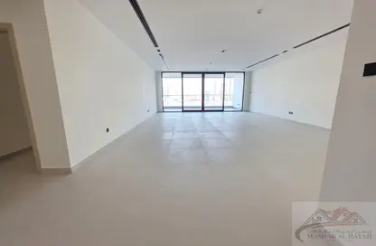 Apartment - 3 Bedrooms - 5 Bathrooms for rent in Sharjah Terraces - Al Khan Lagoon - Al Khan - Sharjah