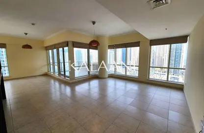Apartment - 3 Bedrooms - 3 Bathrooms for rent in Al Majara 1 - Al Majara Towers - Dubai Marina - Dubai