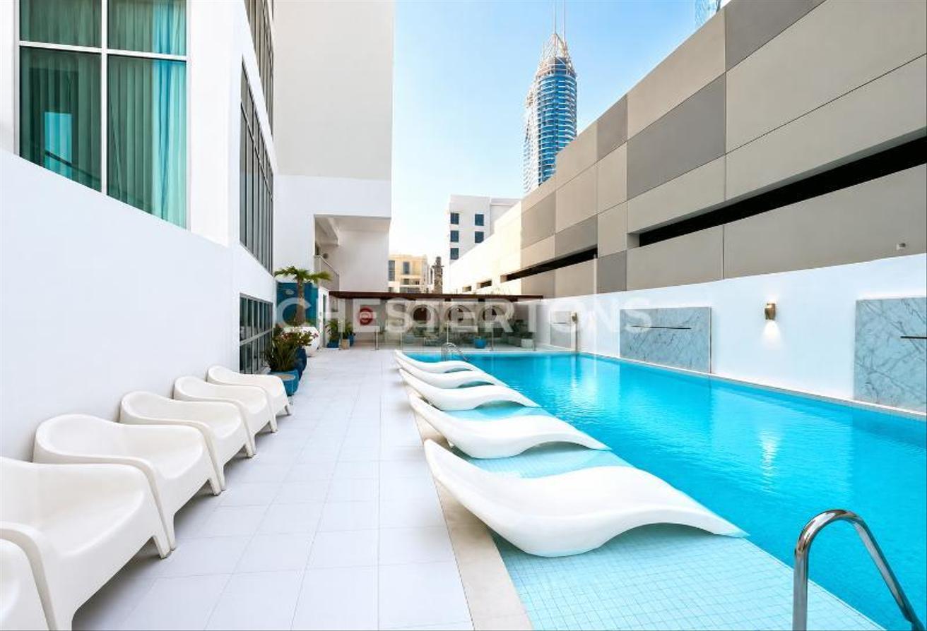 Contemporary Furnished | Bright Spacious Layout photo 22