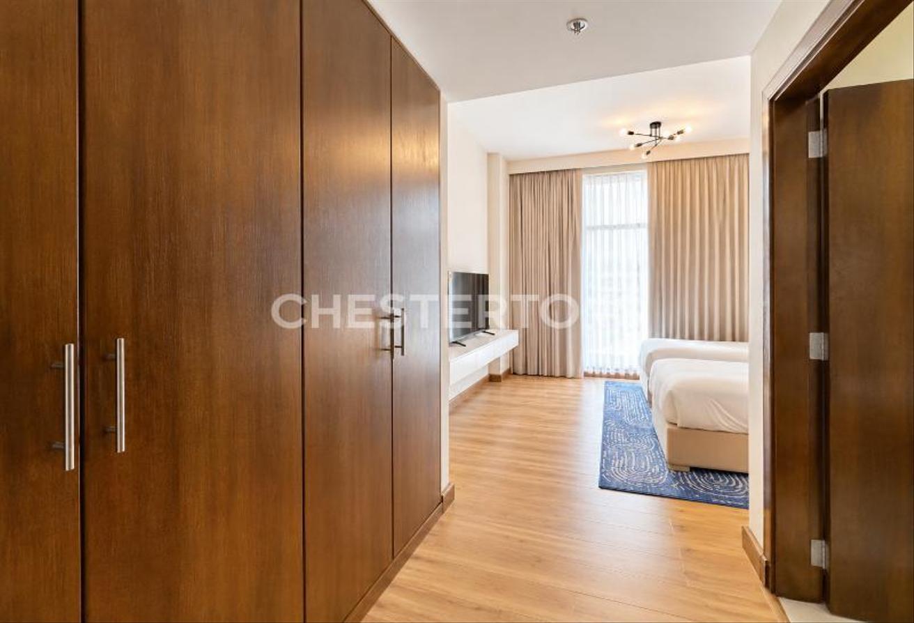 Contemporary Furnished | Bright Spacious Layout photo 13