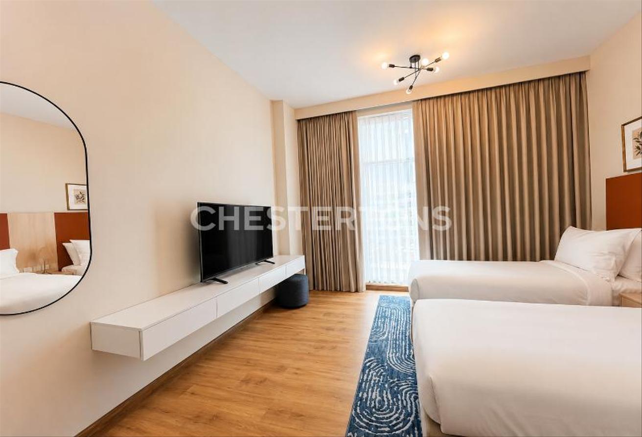 Contemporary Furnished | Bright Spacious Layout photo 11