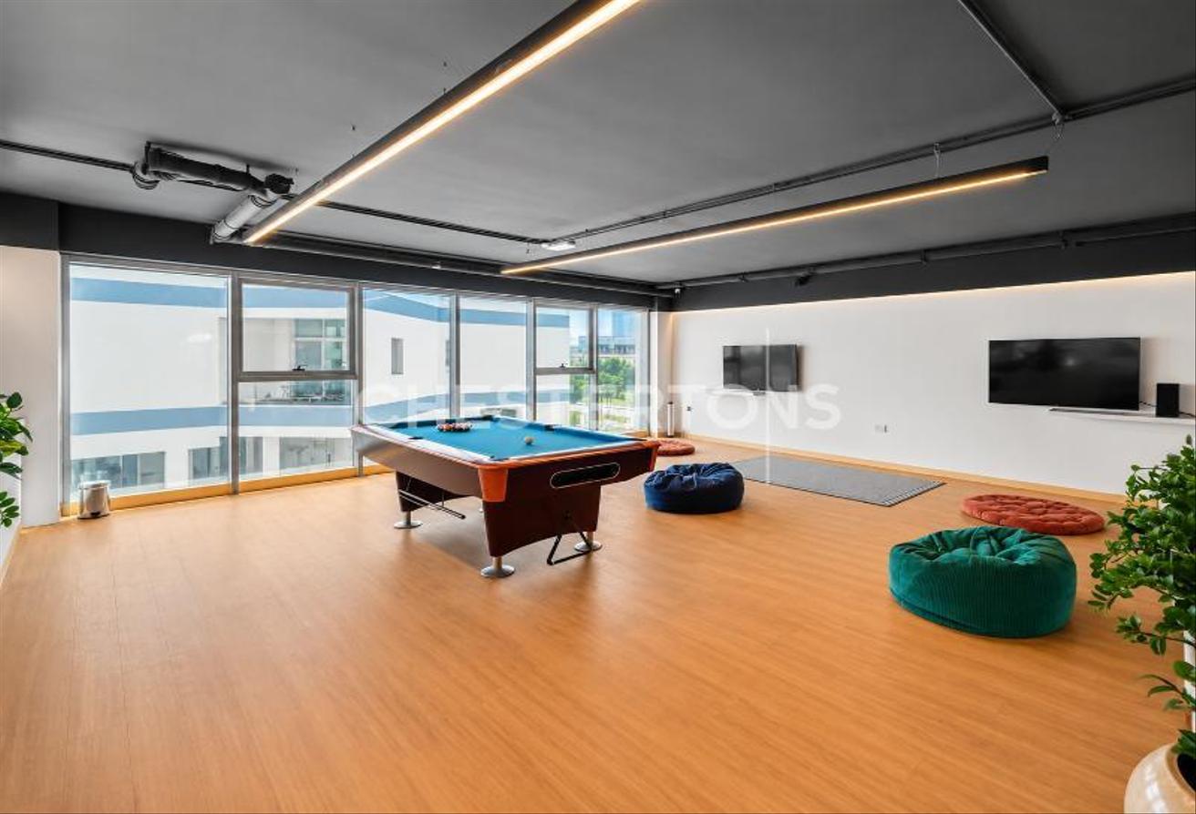 Contemporary Furnished | Bright Spacious Layout photo 26