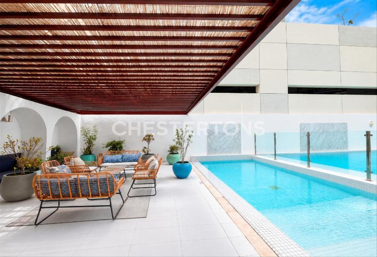 Contemporary Furnished | Bright Spacious Layout photo 20