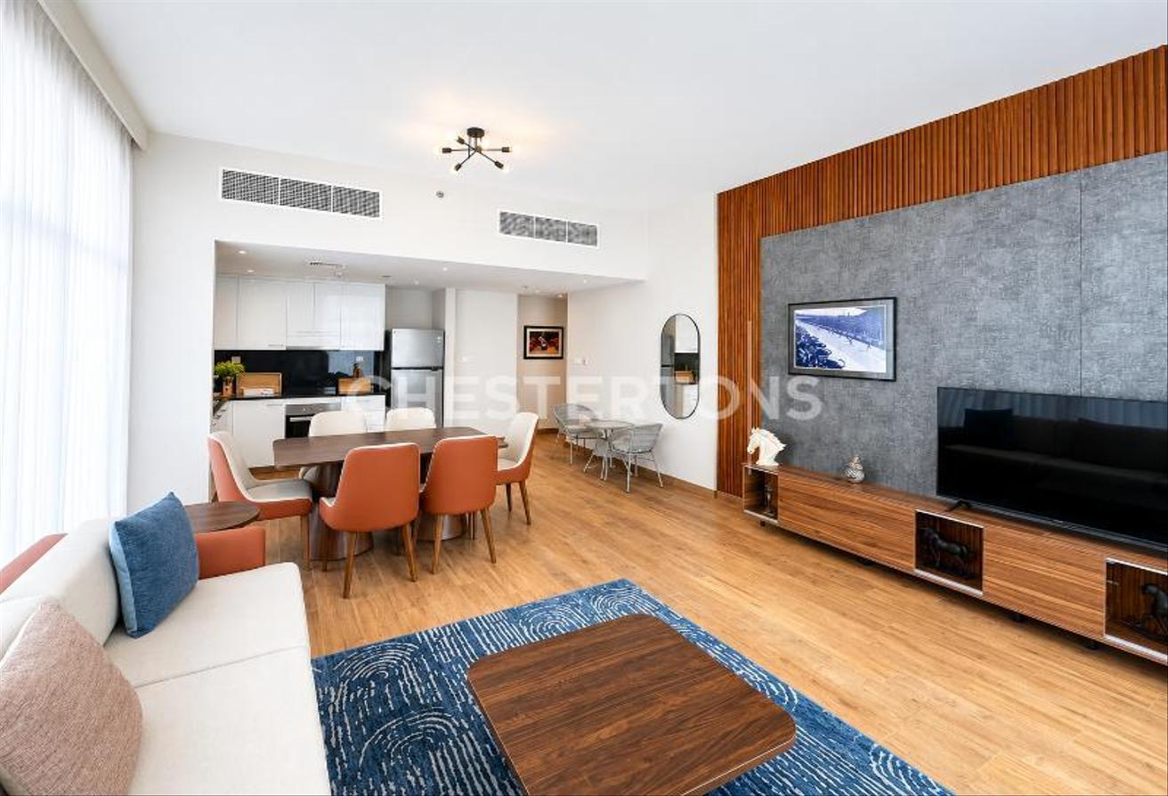 Contemporary Furnished | Bright Spacious Layout photo 4