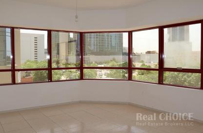 Apartment - 2 Bedrooms - 2 Bathrooms for rent in Al Kawakeb Building A - Al Kawakeb Buildings - Sheikh Zayed Road - Dubai
