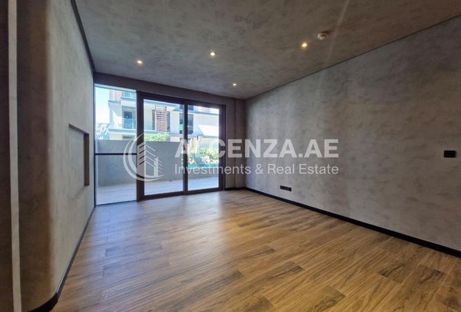 101992315 - Property Image 2