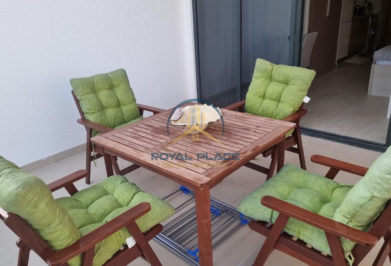 FURNISHED l CHILLER FREE l VACANT photo 10