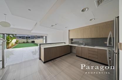 Townhouse - 4 - 3 for rent in Silver Springs 3 - Silver Springs - Damac Hills - Dubai Townhouse - 4 - 3 for rent in Silver Springs 3 - Silver Springs - Damac Hills - Dubai