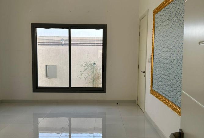 67819837 - صورة العقار 2