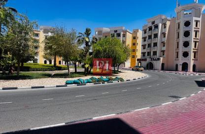 Shop - Studio for rent in Building F01 - China Cluster - International City - Dubai