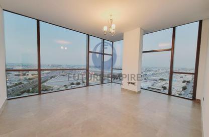 Apartment - 2 Bedrooms - 3 Bathrooms for rent in Airport Road Area - Al Garhoud - Dubai