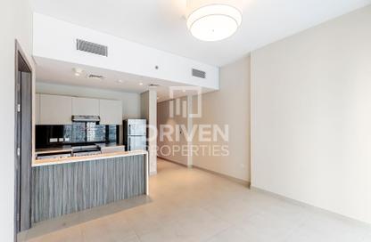 Apartment - 1 - 2 for rent in SOL Avenue - Business Bay - Dubai