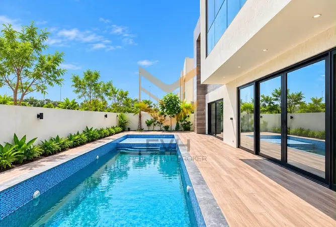 156116930 - Property Image 2