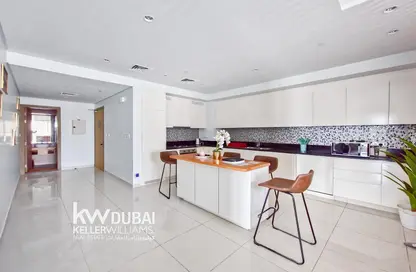 Apartment - 2 Bedrooms - 3 Bathrooms for rent in Paramount Tower Hotel  and  Residences - Business Bay - Dubai