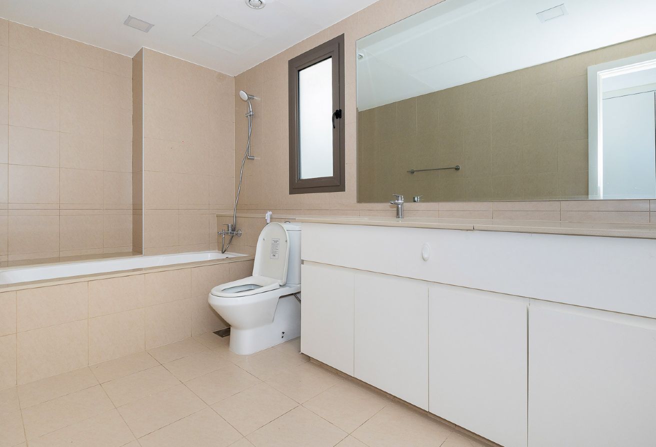 3 bedroom townhouse in Noor Townhouses, Town Square: 16