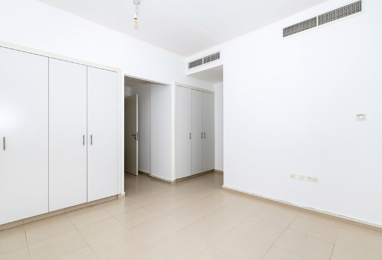 3 bedroom townhouse in Noor Townhouses, Town Square: 14