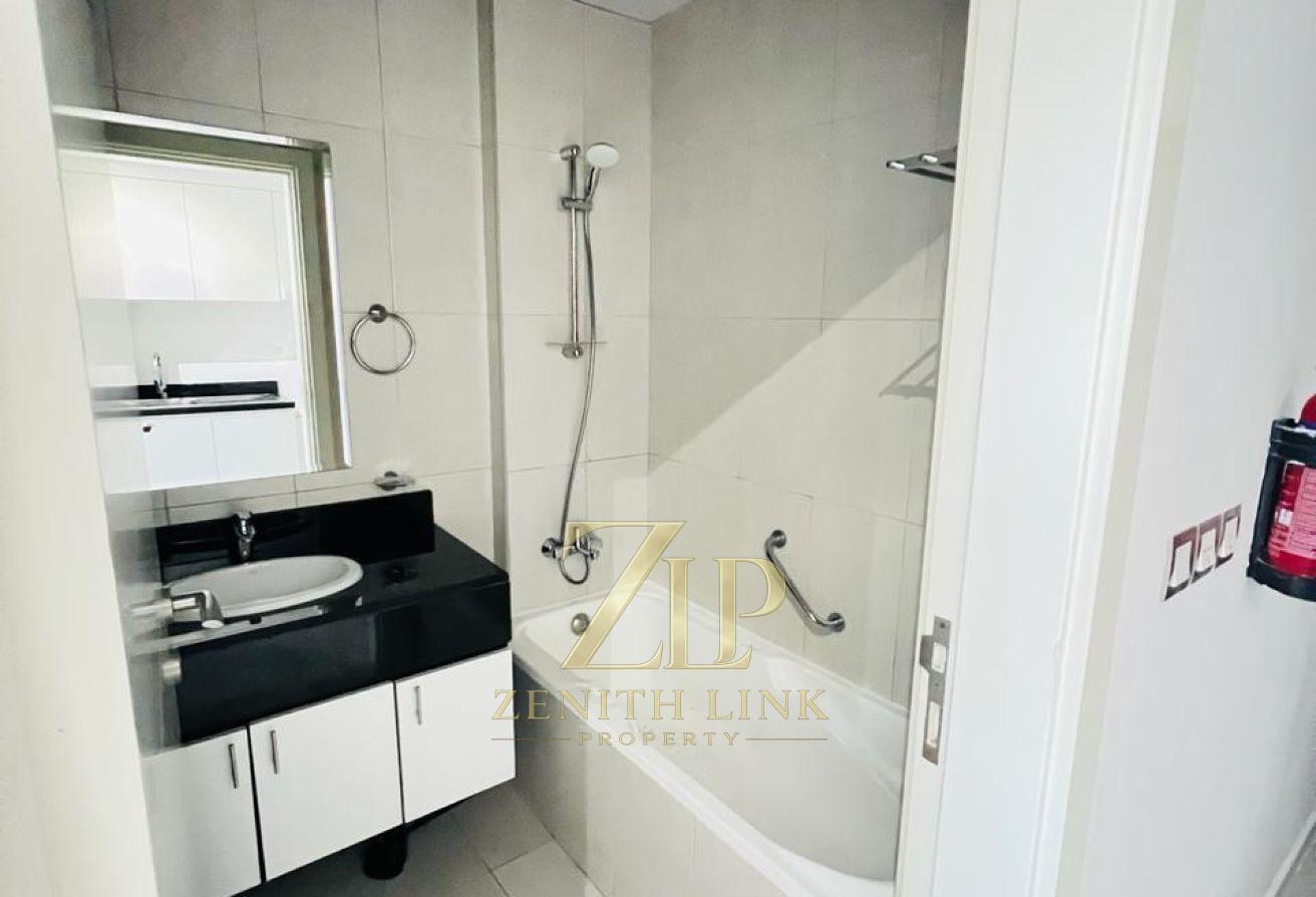 FURNISHED STUDIO | HIGH FLOOR | OPEN VIEW photo 7