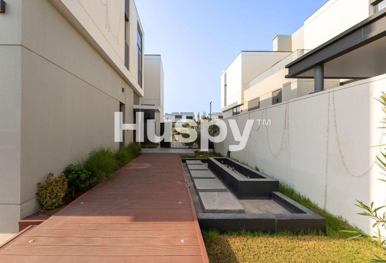 Landscaped | Close to Amenities | Multiple Cheques photo 28