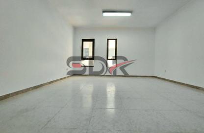 Apartment - 3 Bedrooms - 3 Bathrooms for rent in Tessco Building - Electra Street - Abu Dhabi Apartment - 3 Bedrooms - 3 Bathrooms for rent in Tessco Building - Electra Street - Abu Dhabi