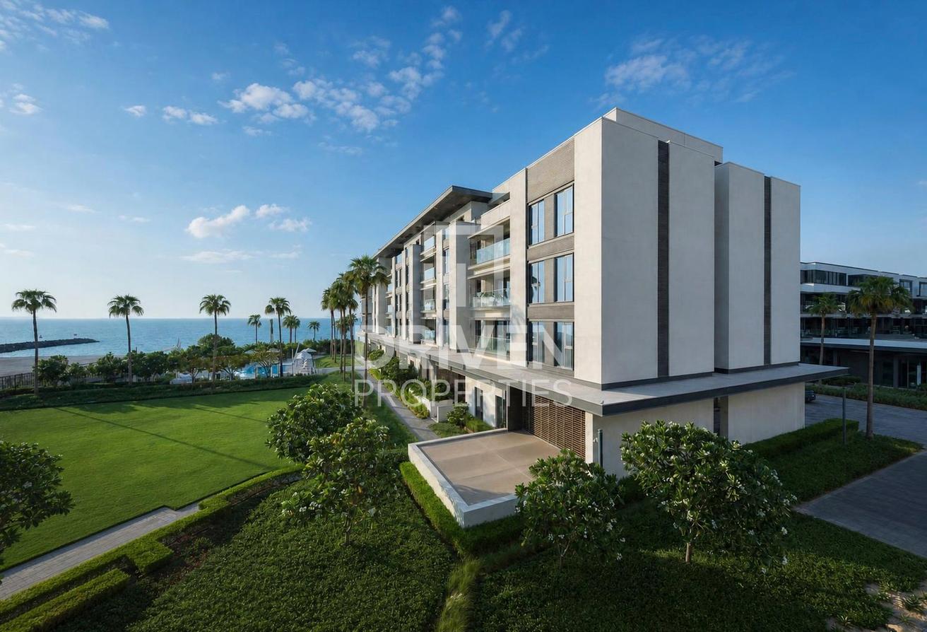 Stunning Sea View | Beach Access Apartment photo 14