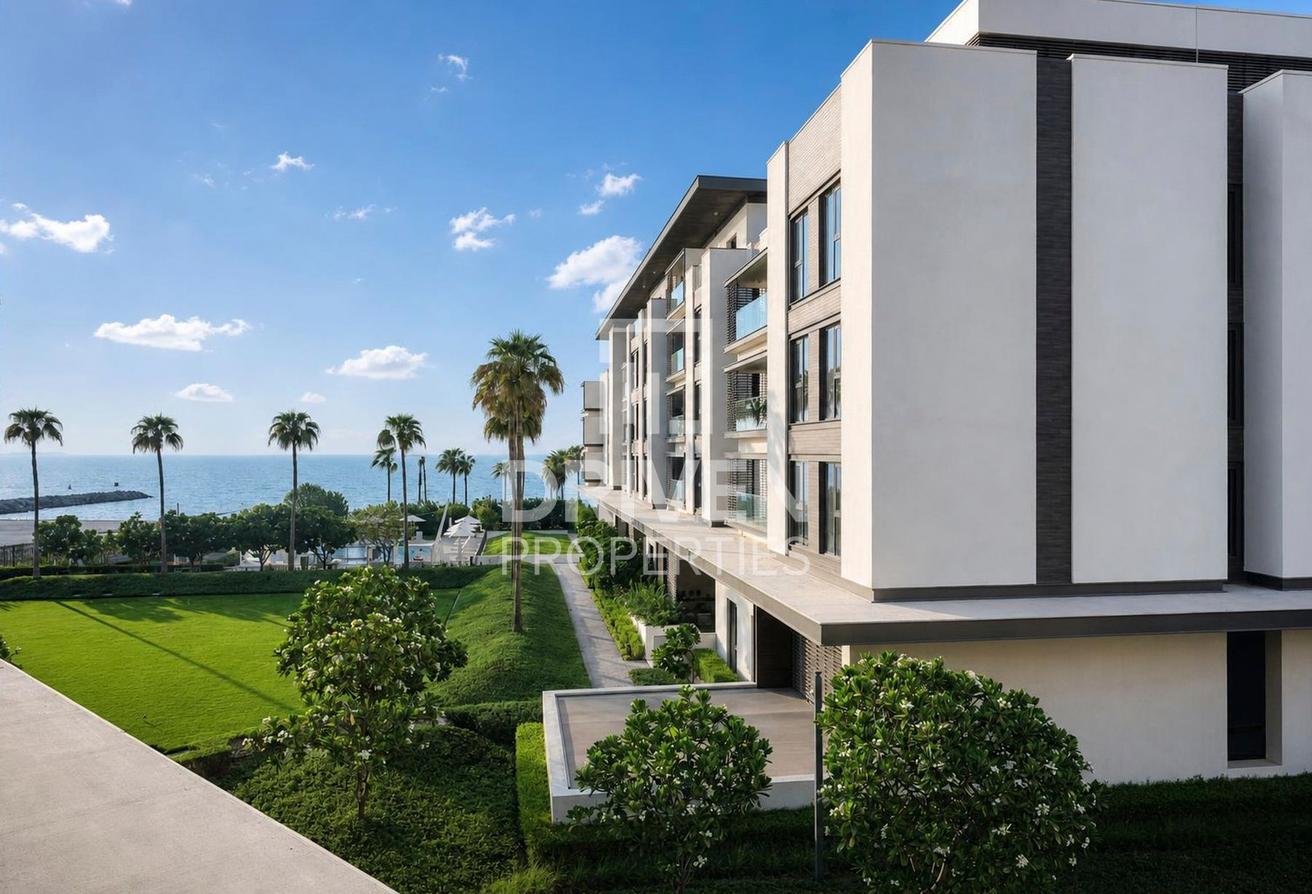 Stunning Sea View | Beach Access Apartment photo 17