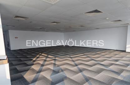 Office Space - Studio - 1 for rent in Mazaya Business Avenue BB2 - Mazaya Business Avenue - Jumeirah Lake Towers - Dubai