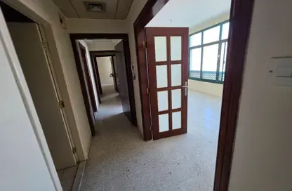 Apartment - 2 Bedrooms - 2 Bathrooms for rent in Al Nahyan Camp - Abu Dhabi