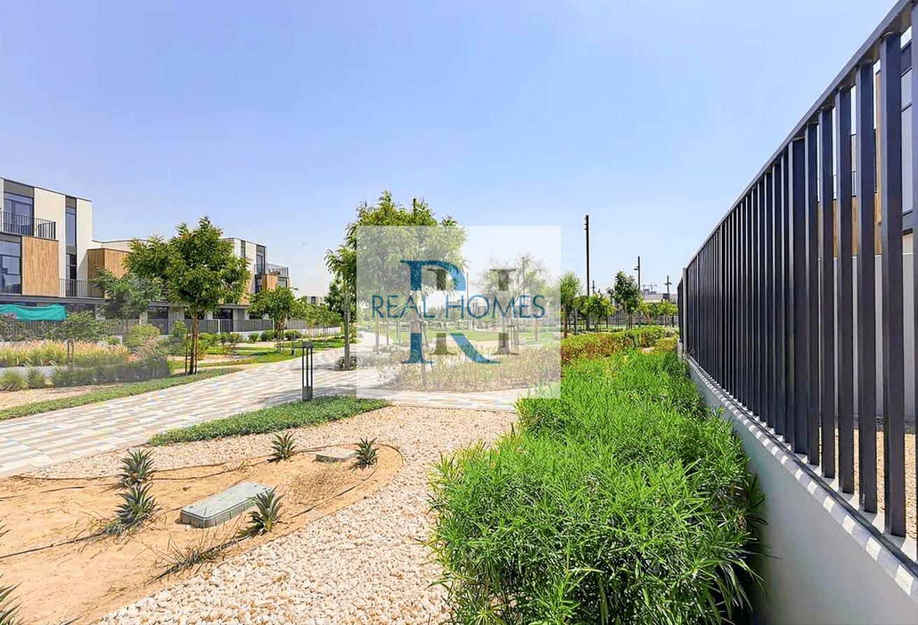 Brand New Park Facing 3 Bed + Maids Villa photo 10