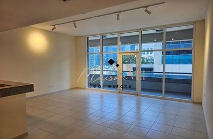 Apartment - Studio - 1 for rent in Bay Square Building 9 - Bay Square - Business Bay - Dubai