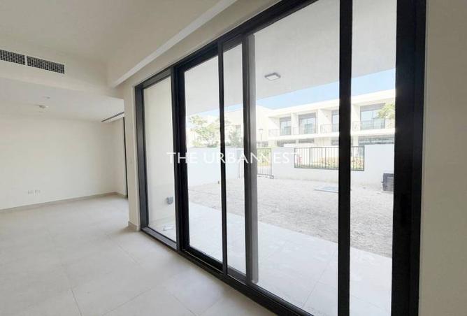 3BR + Maids | Type A | Greenbelt | Unfurnished photo 3