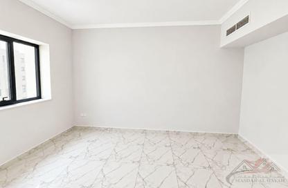 Apartment - 2 - 3 for rent in Muwaileh 29 Building - Muwaileh - Sharjah