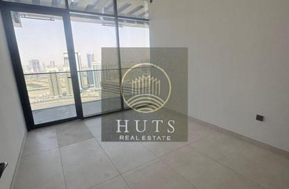 Apartment - 2 Bedrooms - 3 Bathrooms for rent in Amal Tower - Dubai Sports City - Dubai