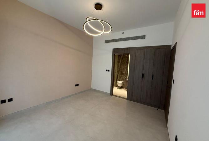 138777007 - Property Image 2