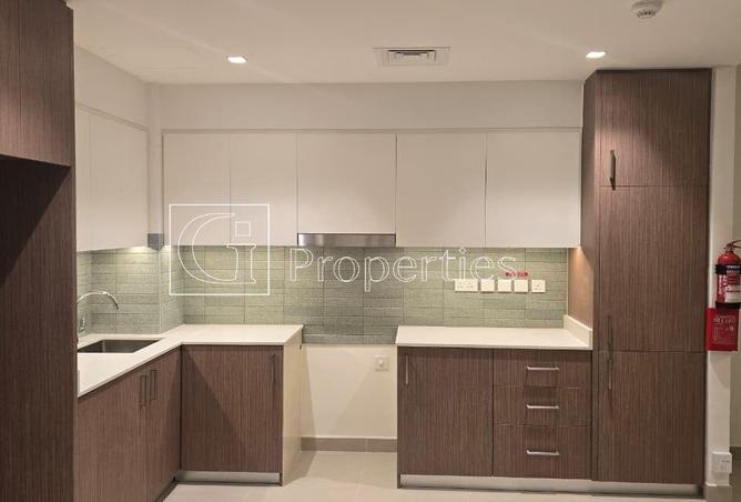 73851966 - Property Image 2