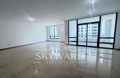 Apartment - 4 - 5 for rent in Cornich Al Khalidiya - Al Khalidiya - Abu Dhabi