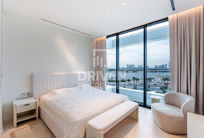 Stunning Views | Top Quality | Wooden Floor