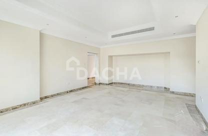 فيلا - 4 - 5 للايجار في المجموعة 10 - طراز أوروبي - جزر الجميرا - دبي