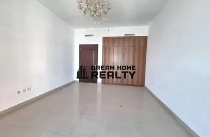 Apartment - 2 Bedrooms - 2 Bathrooms for rent in Palm Tower 3 - Palm Towers - Al Majaz - Sharjah