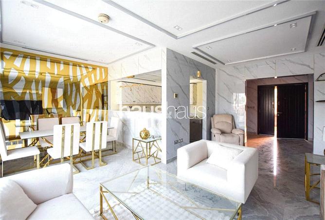 70670271 - Property Image 2