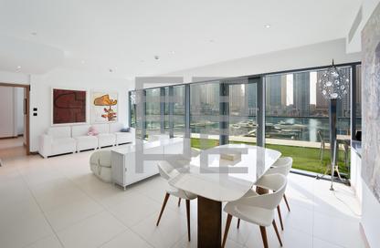 Apartment - 2 Bedrooms - 3 Bathrooms for sale in Vida Residences Dubai Marina - Dubai Marina - Dubai