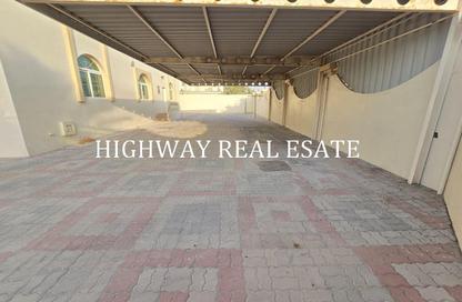 Villa - 5 - 7 for rent in Al Goaz - Wasit - Sharjah